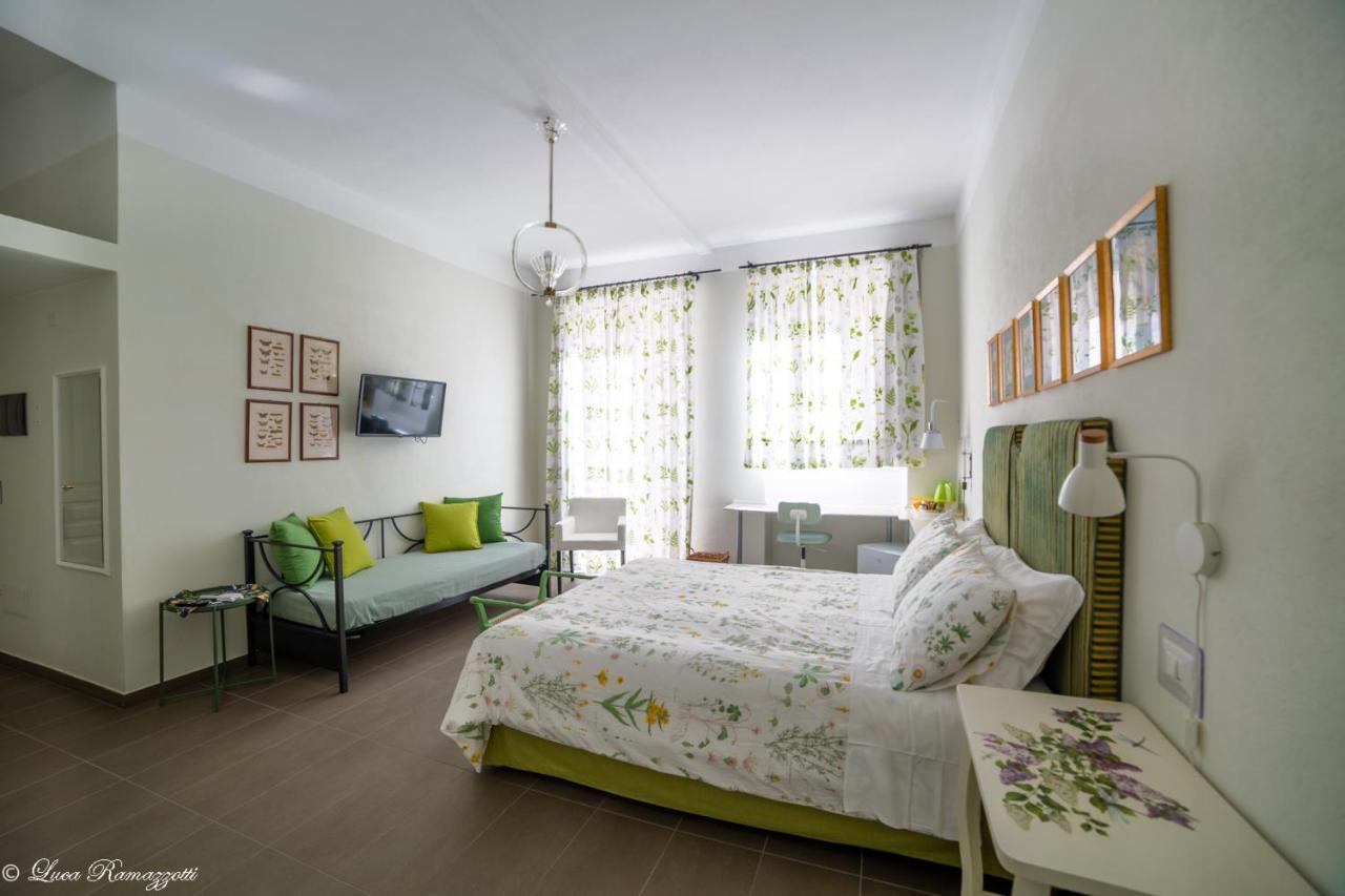 Hotel Janna 'E Mare à Cagliari Extérieur photo